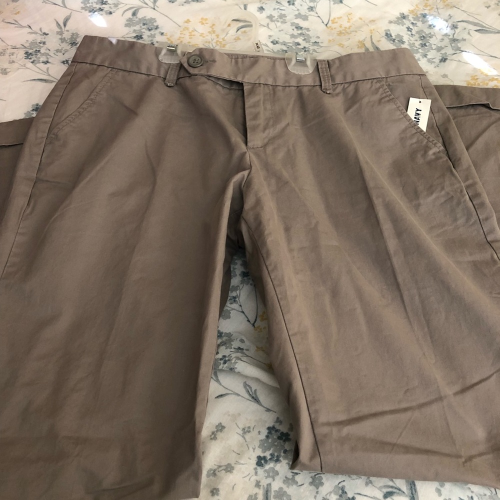 Brand new Old Navy low rise trousers.